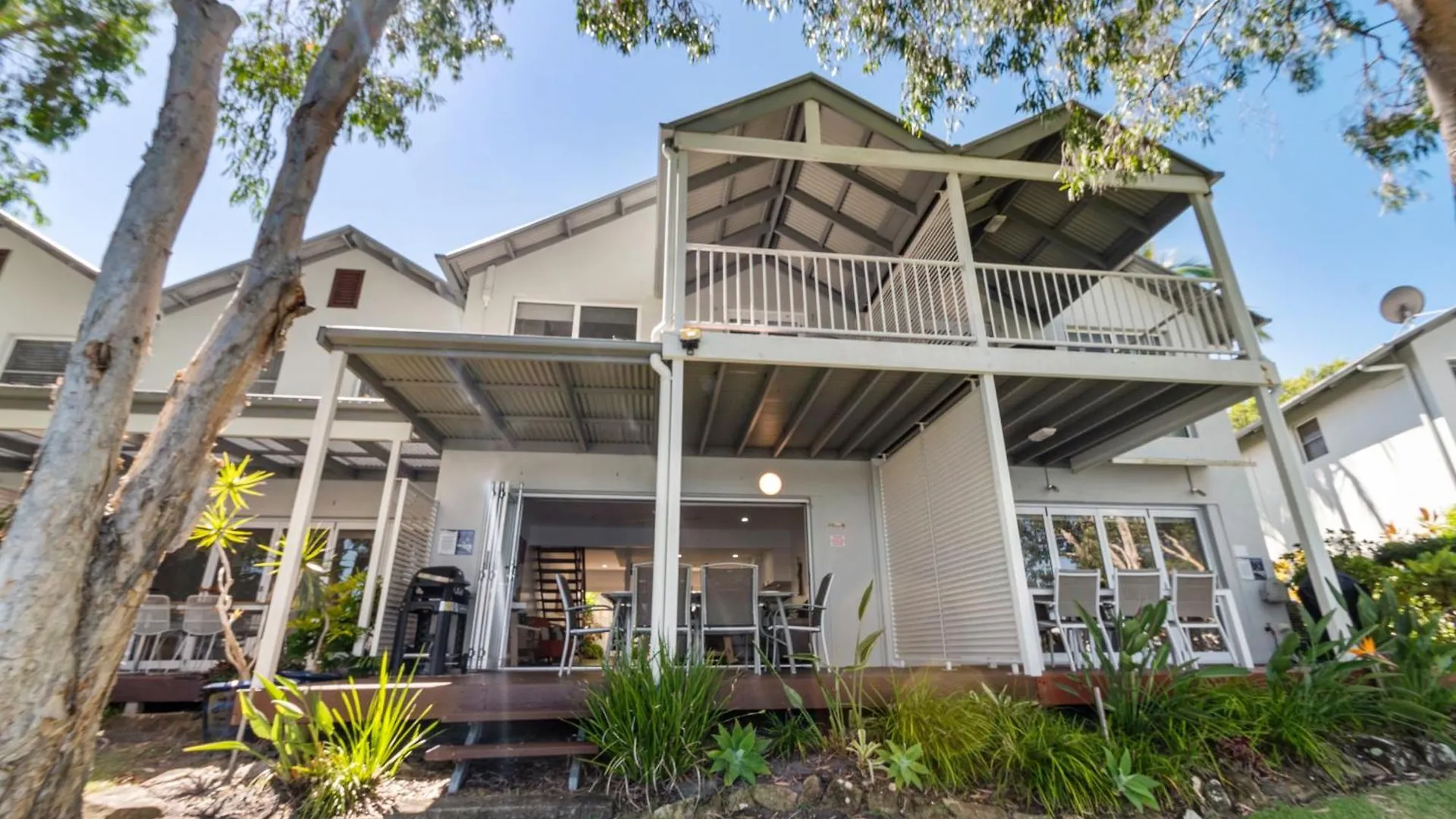 Noosa Entrance Waterfront Resort Noosaville