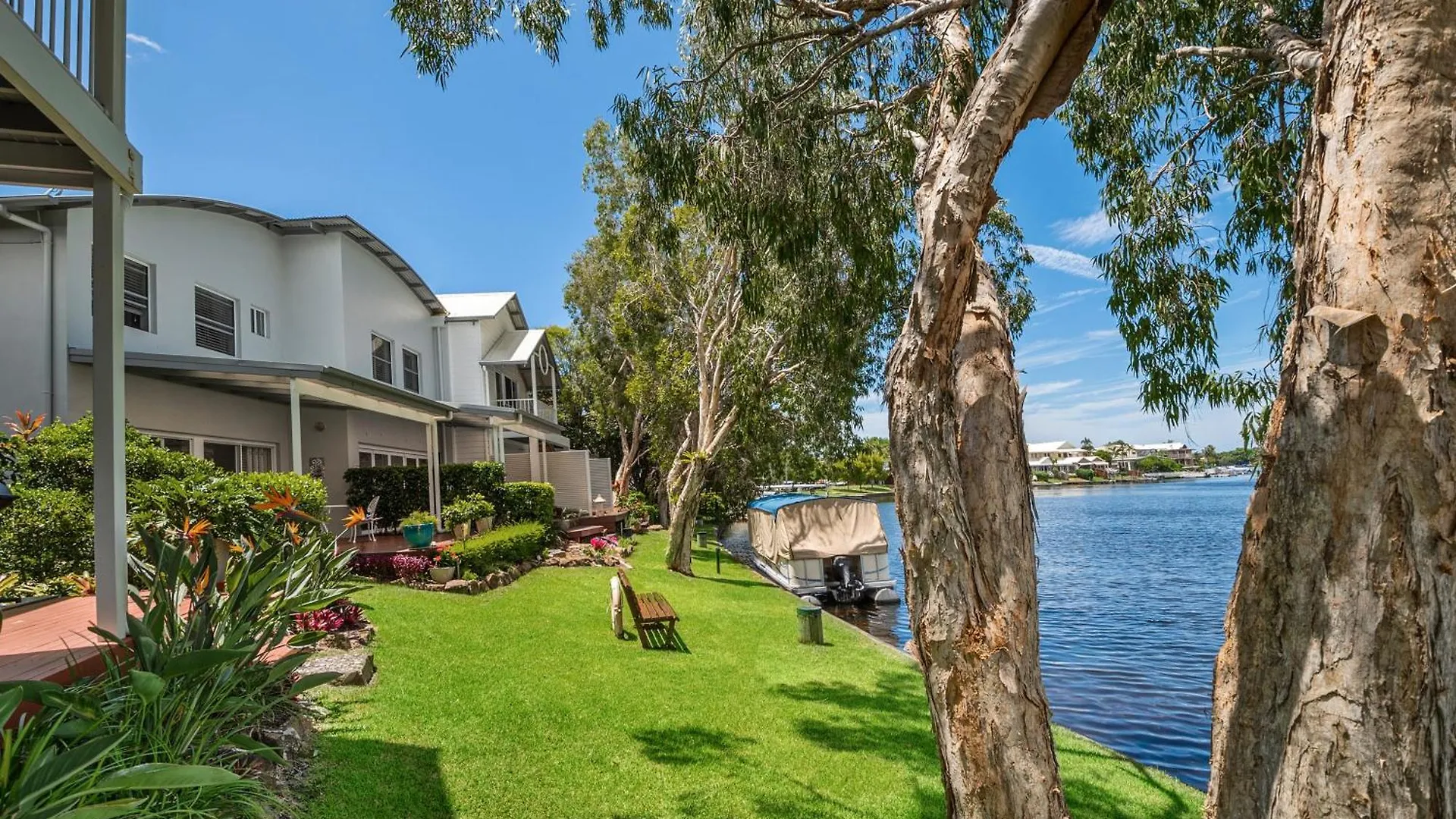 Noosa Entrance Waterfront Resort Noosaville