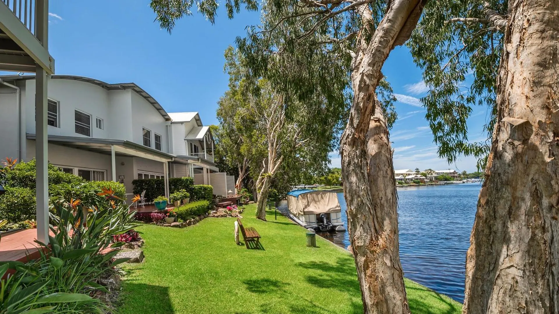 Noosa Entrance Waterfront Resort Noosaville